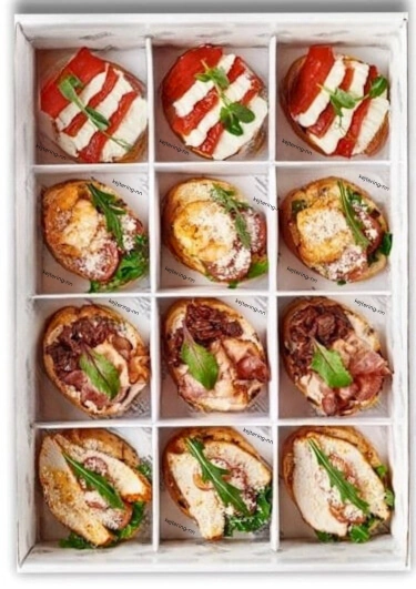 Ассорти брускет №3 – Цезарь и бекон — доставка боксов Нижний Новгород