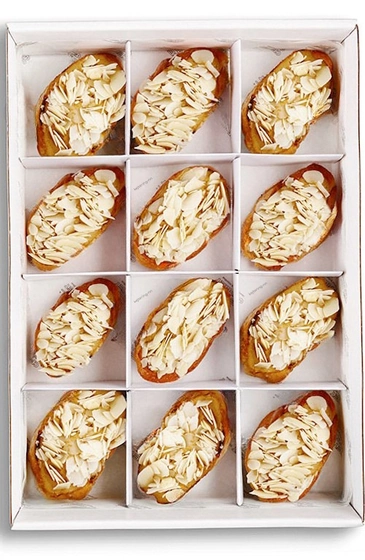 Брускетта с куриным паштетом и миндальными лепестками — доставка боксов Нижний Новгород