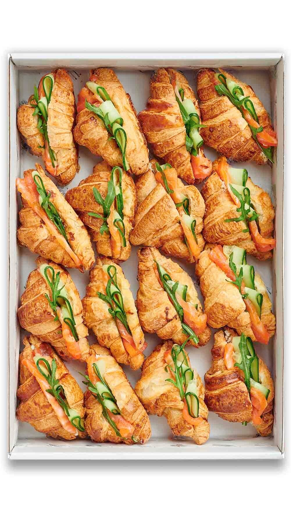 Сет мини-круассанов с семгой