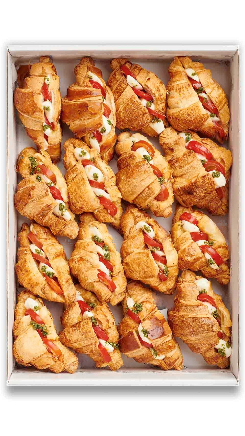 Сет мини-круассанов с моцареллой